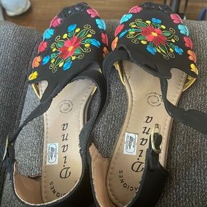 Mexican sandals size 6